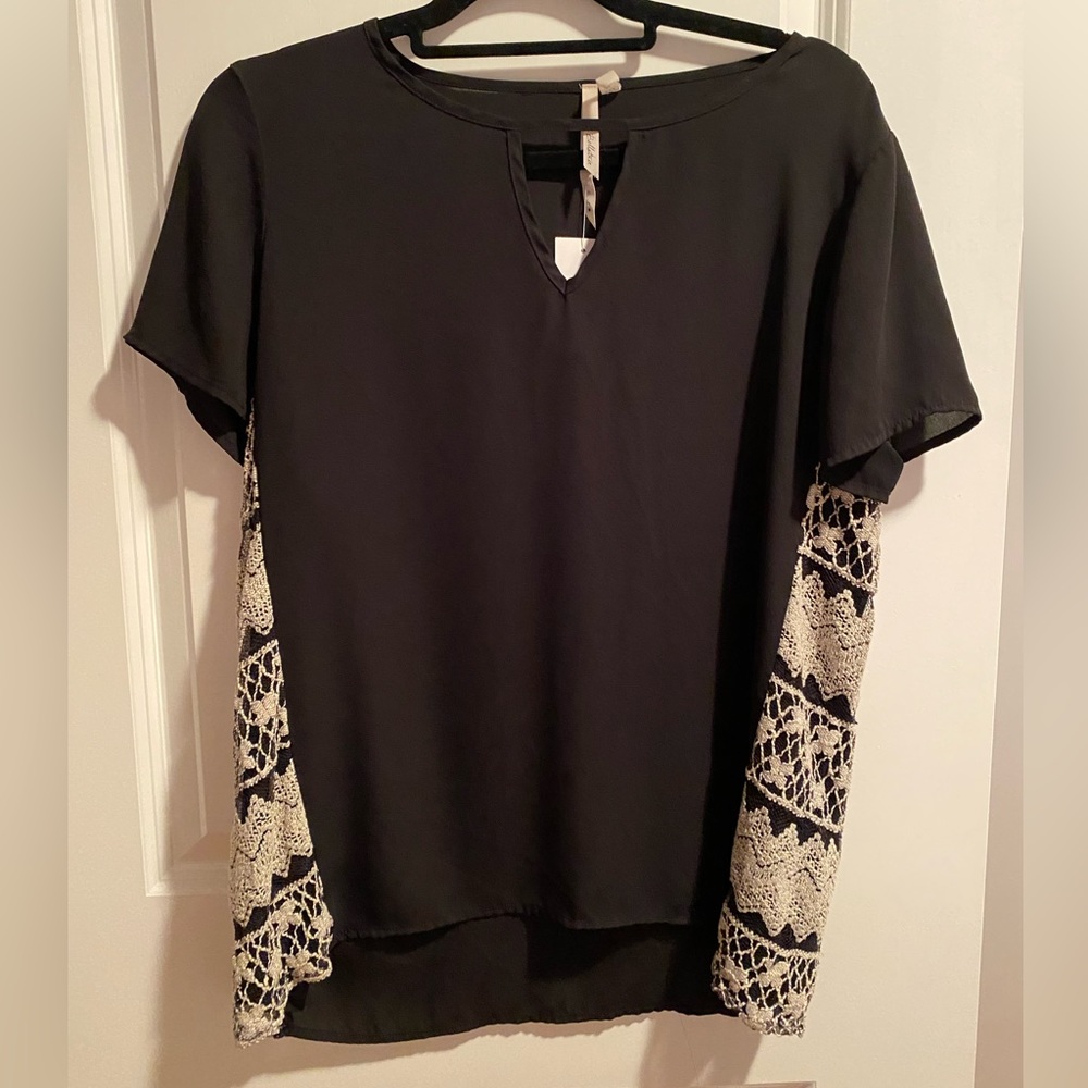 NWT Black short sleeve blouse work casual top with side detail crochet lace
